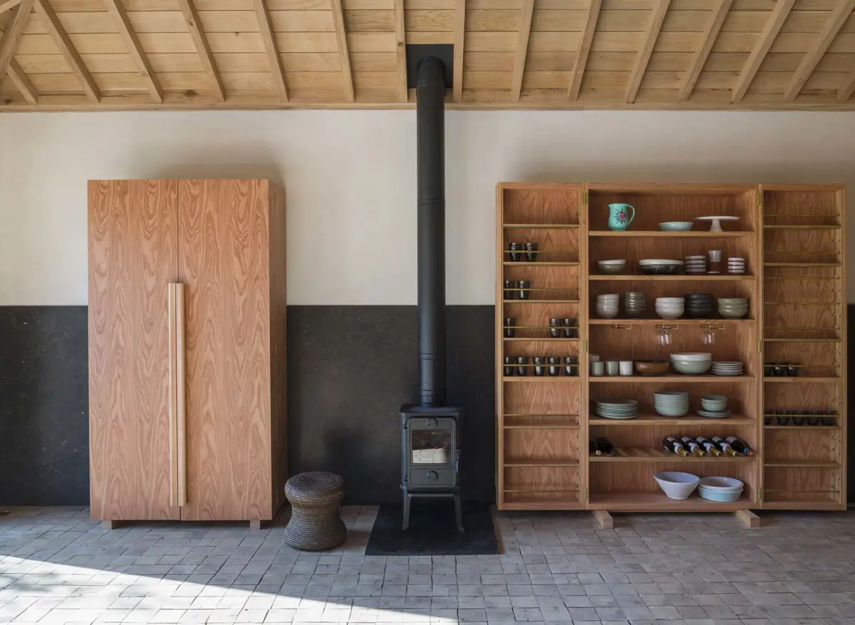 3.IHP.612.The Larder Cupboard.Chalk Low Res
