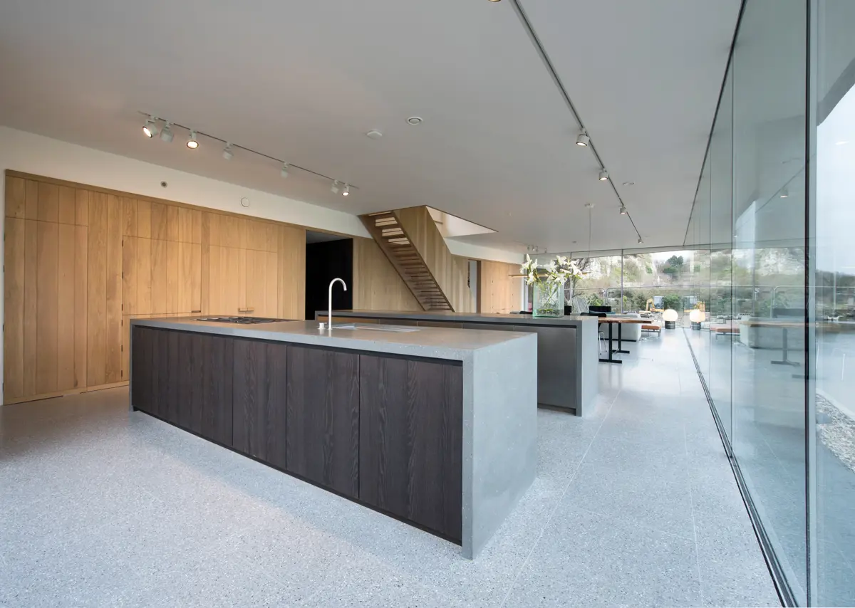 Inglis Hall 0487Retouched (1)