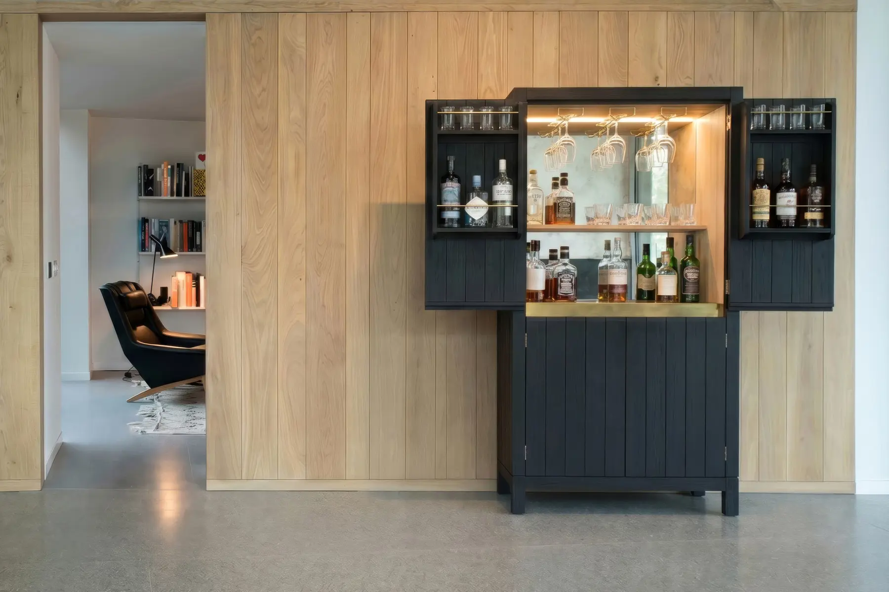 5.IHP.665.The Drinks Cabinet.Newport Low Res