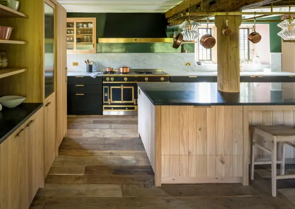 Inglis Hall 3920 (1)