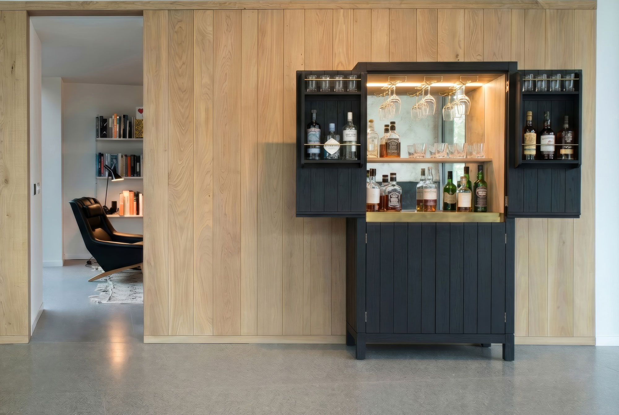 5.IHP.665.The Drinks Cabinet.Newport Low Res