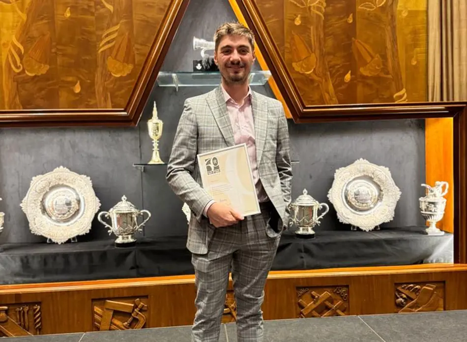 62D459a8 436E 457F 80A7 B25f2dea4433